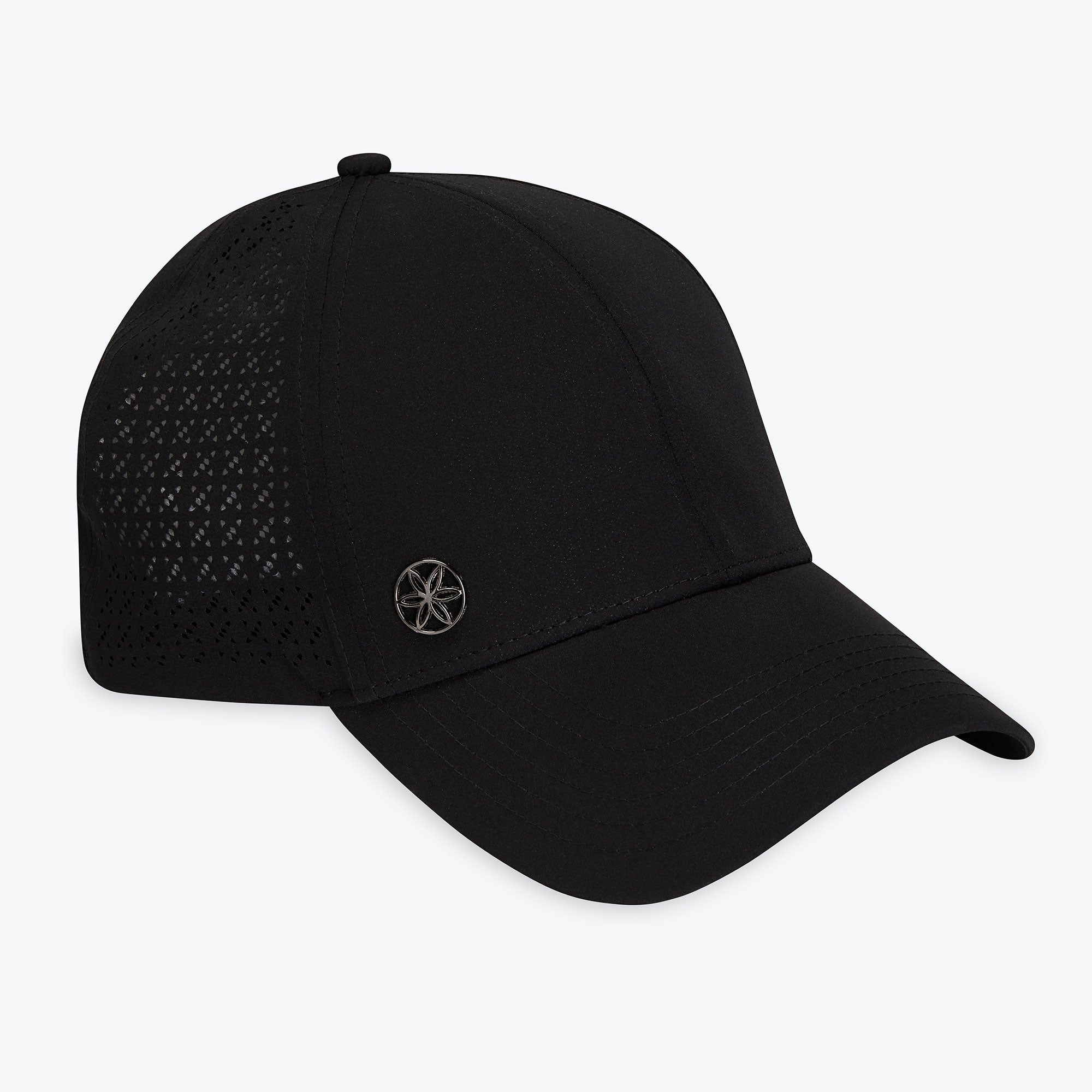 05-63572_CRUISER-BREATHABLE-NOVA-HAT-BLACK_A.jpg