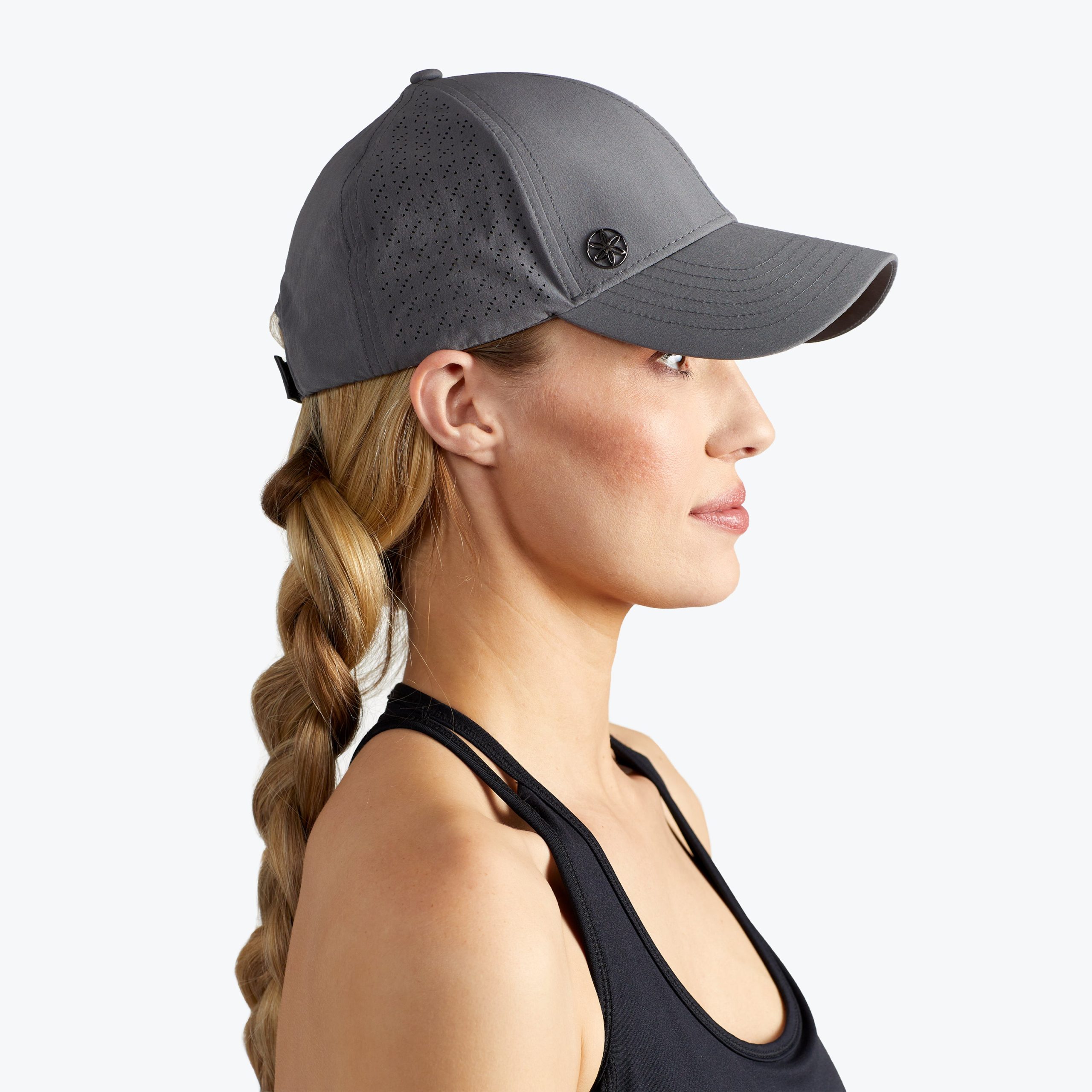 05-63754_CRUISER-BREATHABLE-NOVA-HAT-DUSK_B_1997e3b4-4546-4aac-8f19-28132e226f41.jpg