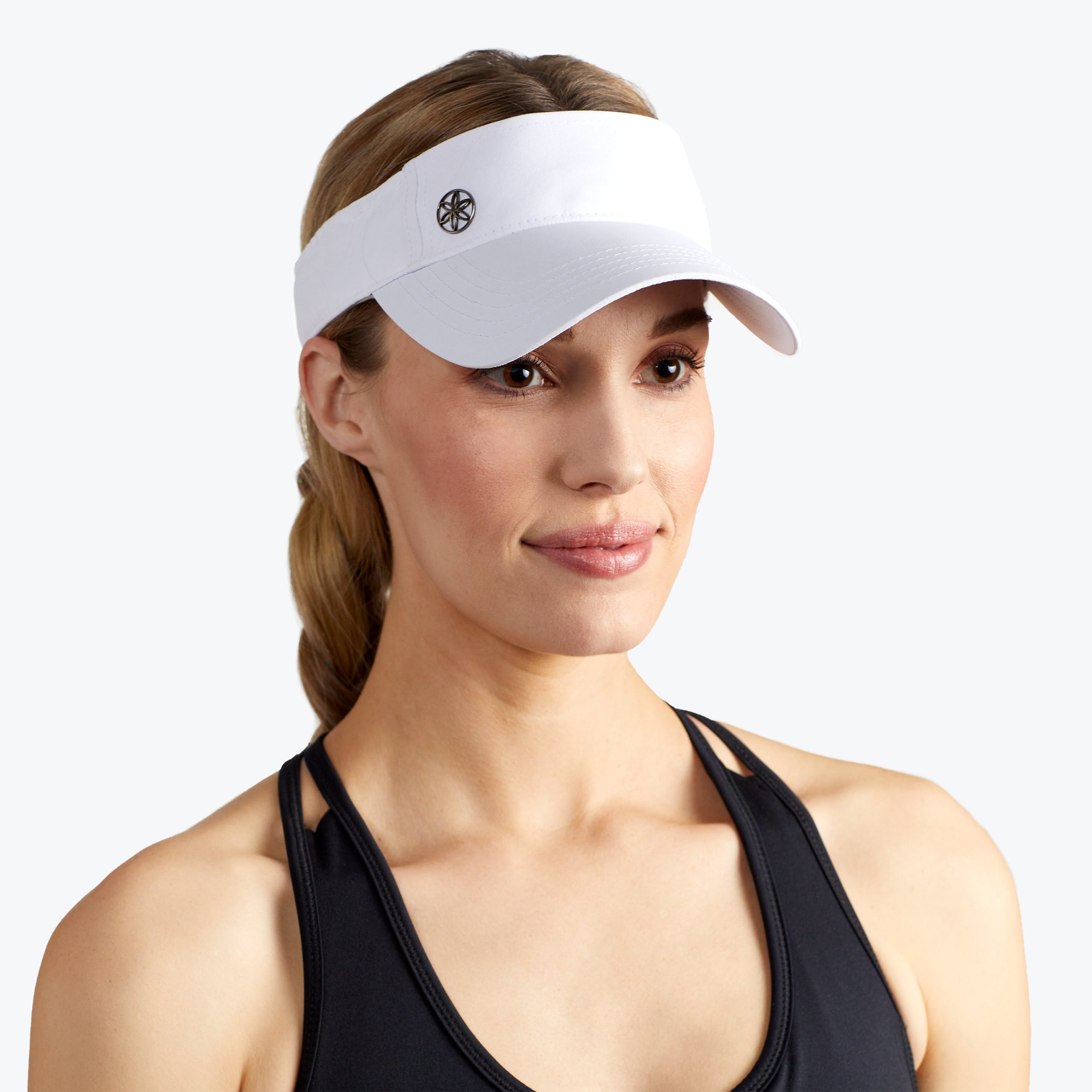 05-63915_CLASSIC-FITNESS-VISOR-WHITE_A_46cd347c-b5f0-4f9b-b6a5-06f71e623bf0.jpg
