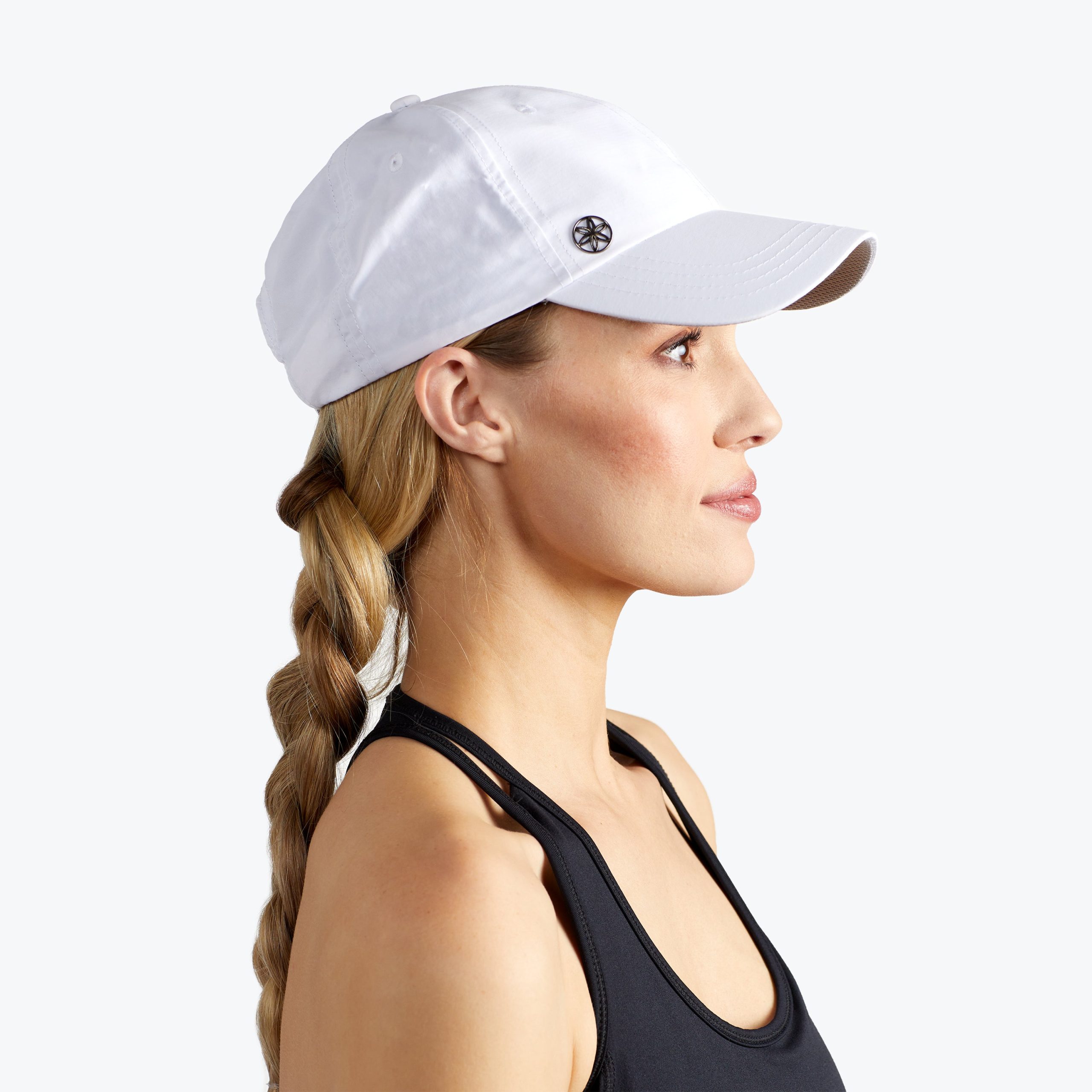 05-63916_CLASSIC-FITNESS-HAT-WHITE_B_e1880745-4263-41f1-8872-83b6aaea3c85.jpg